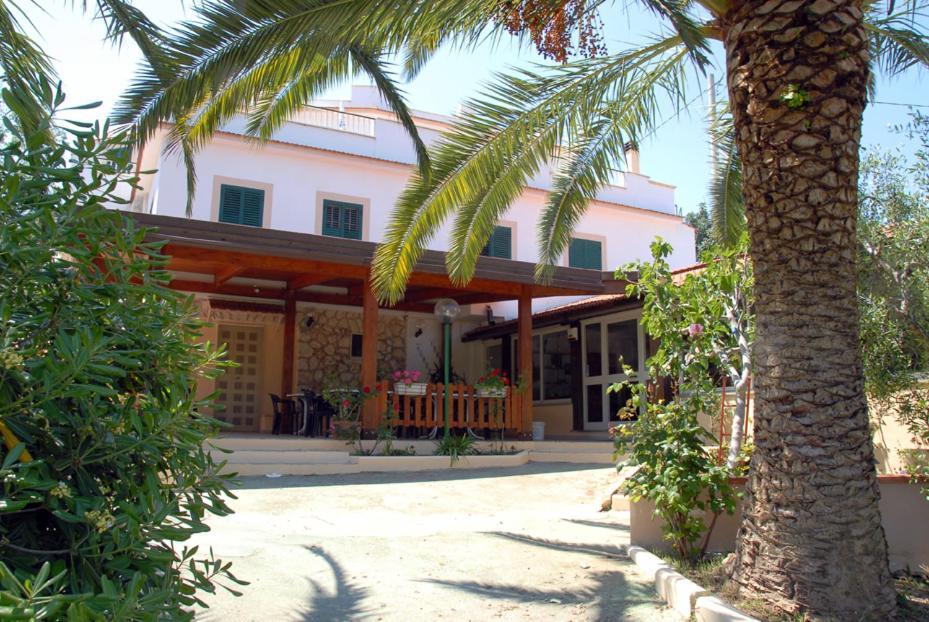 Hotel Incontro Peschici Esterno foto